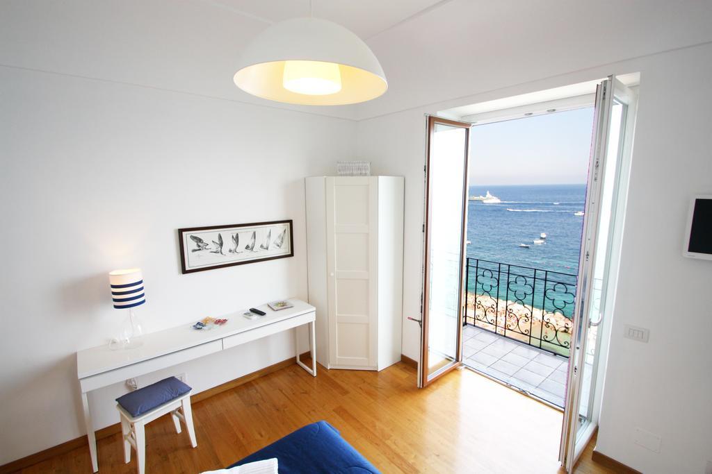 Capri Inn Номер фото