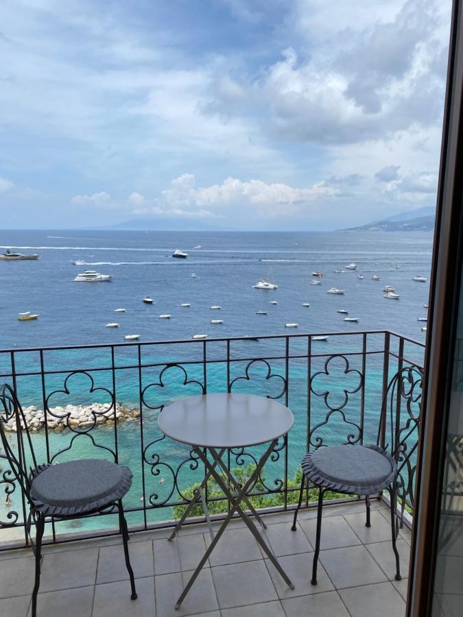 Capri Inn Экстерьер фото