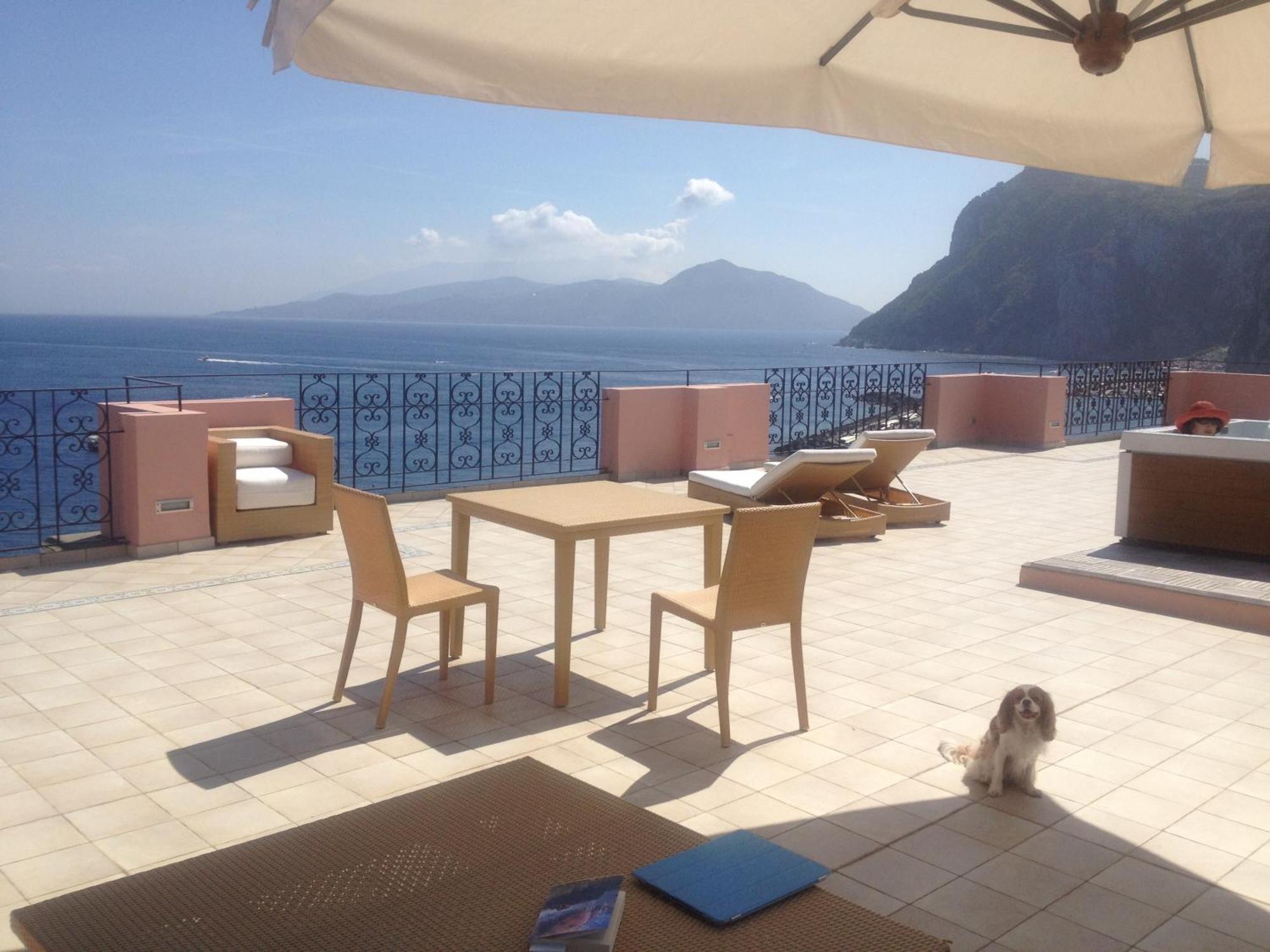 Capri Inn Экстерьер фото