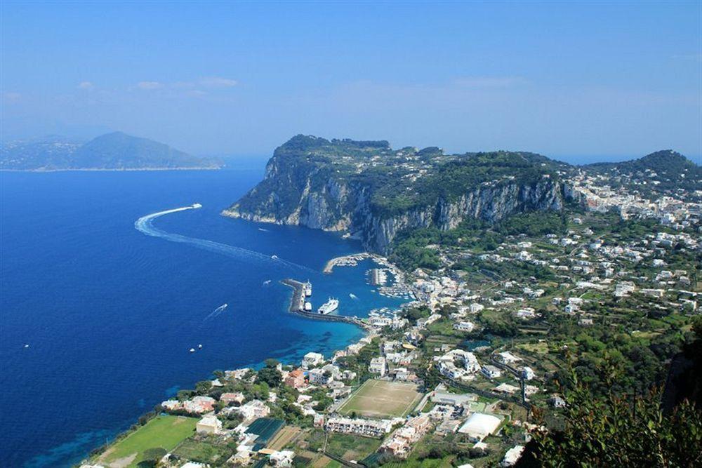 Capri Inn Экстерьер фото