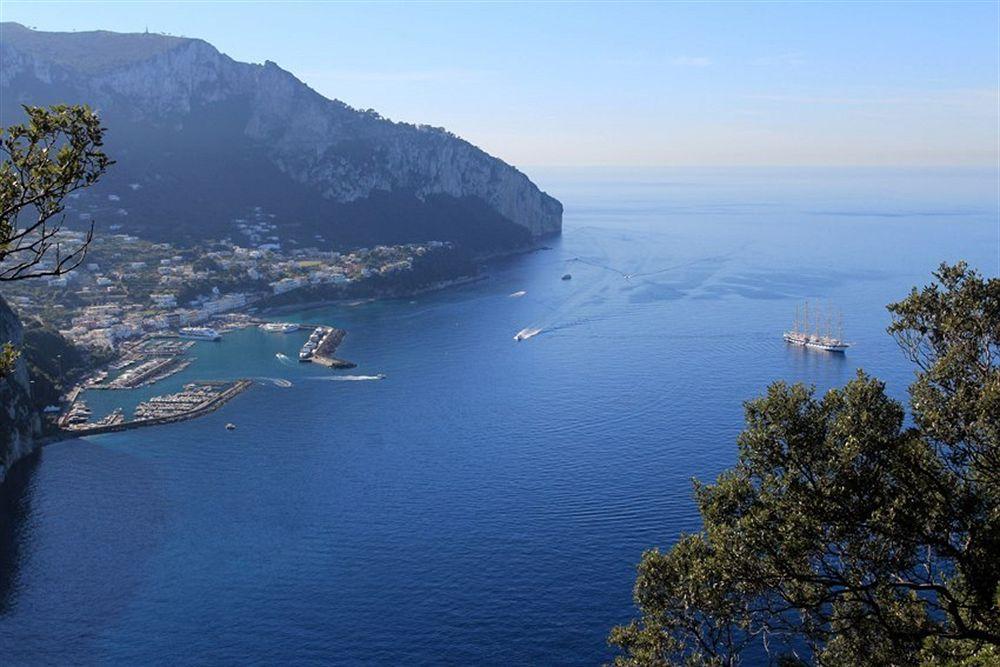Capri Inn Экстерьер фото