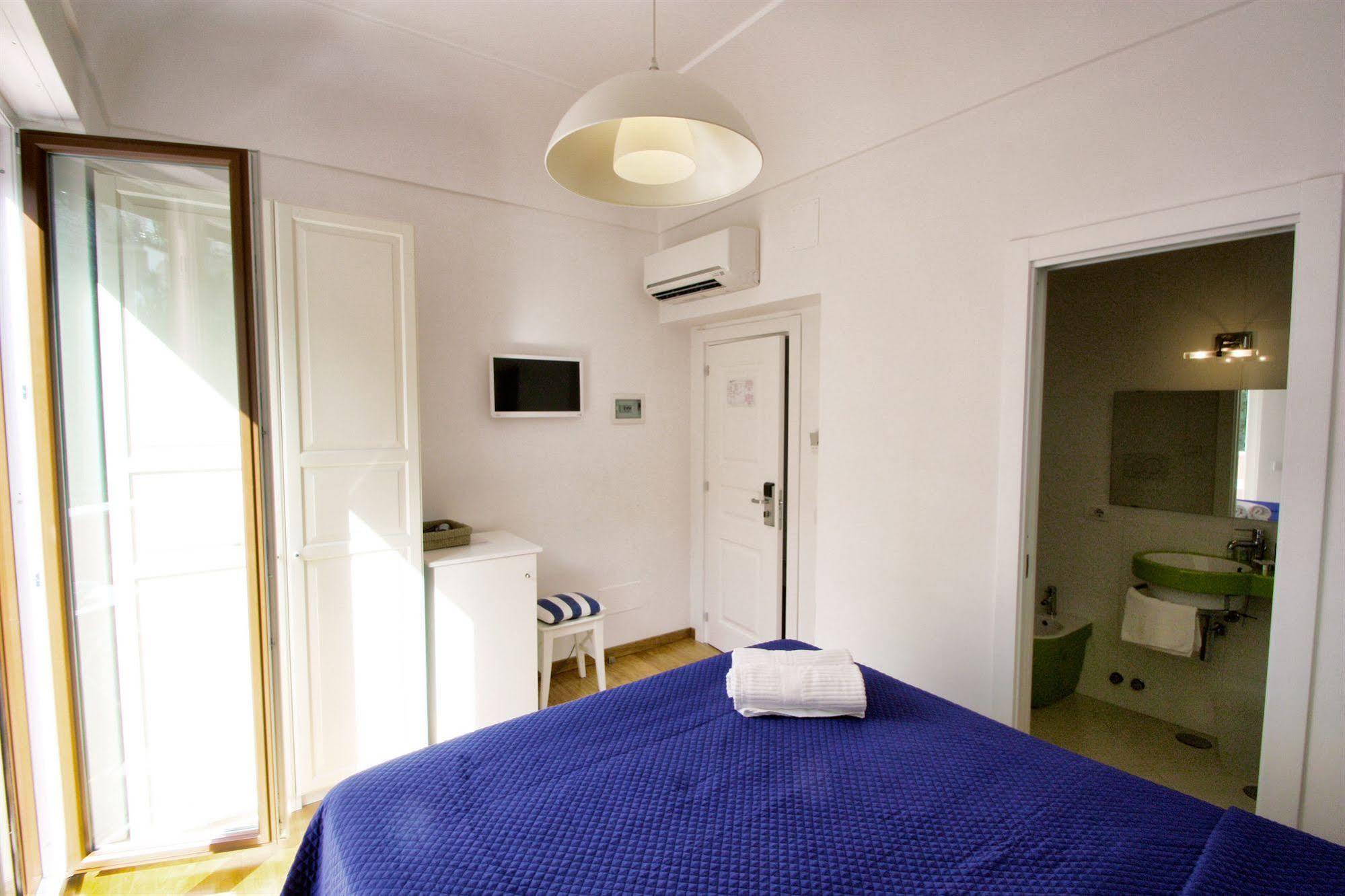 Capri Inn Экстерьер фото