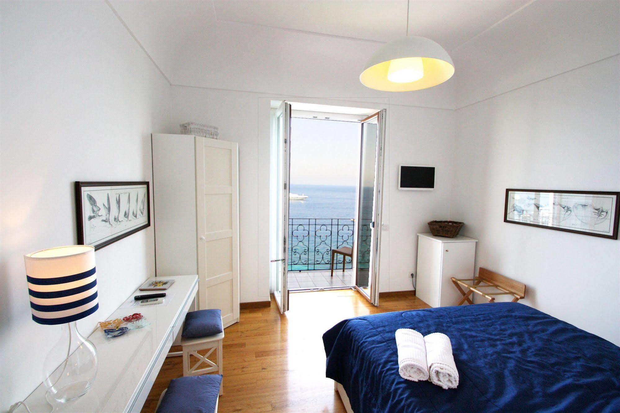 Capri Inn Экстерьер фото